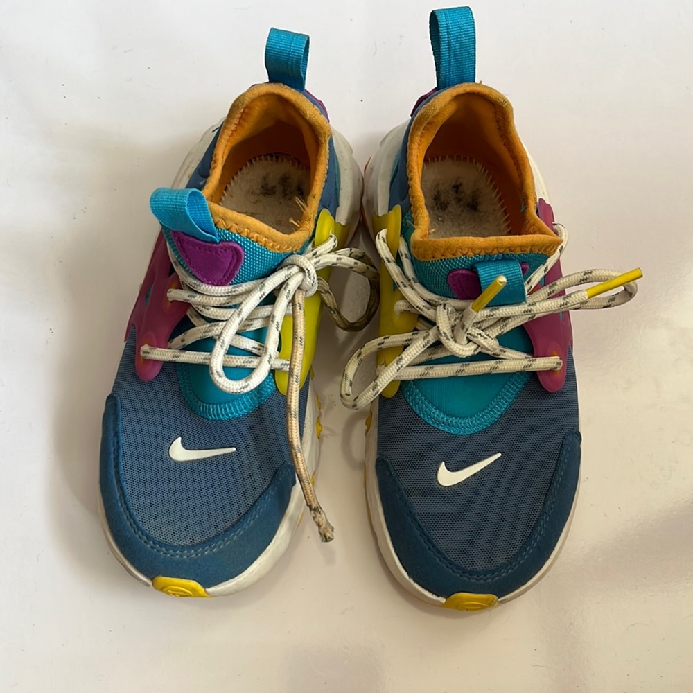 Nike Kids Runner shoes